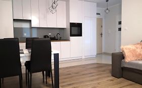 Apartament Sady